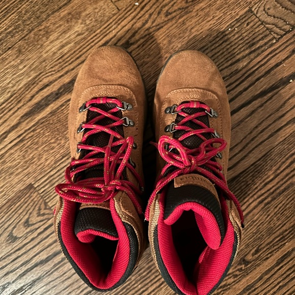 Columbia women’s hiking boots - Picture 4 of 4
